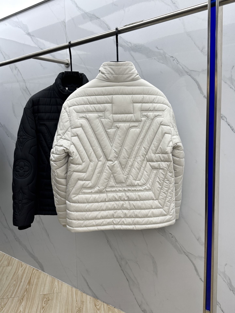 l0vis Vvtt0n outwear